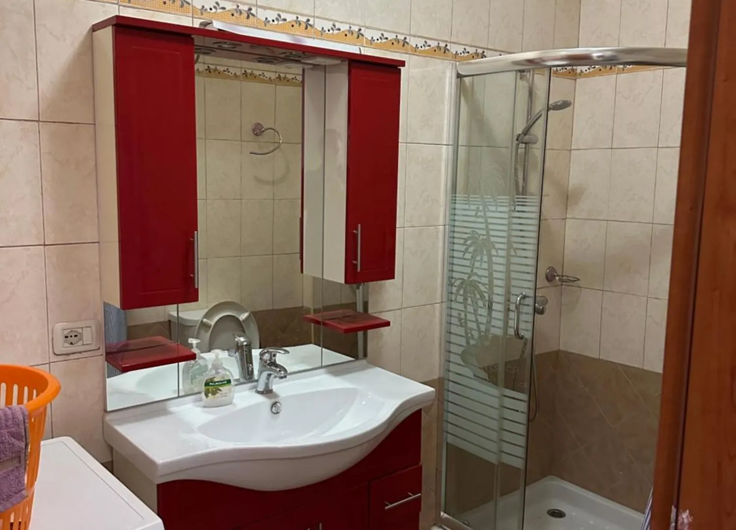 Jimmy Sea View Apartment Sarande